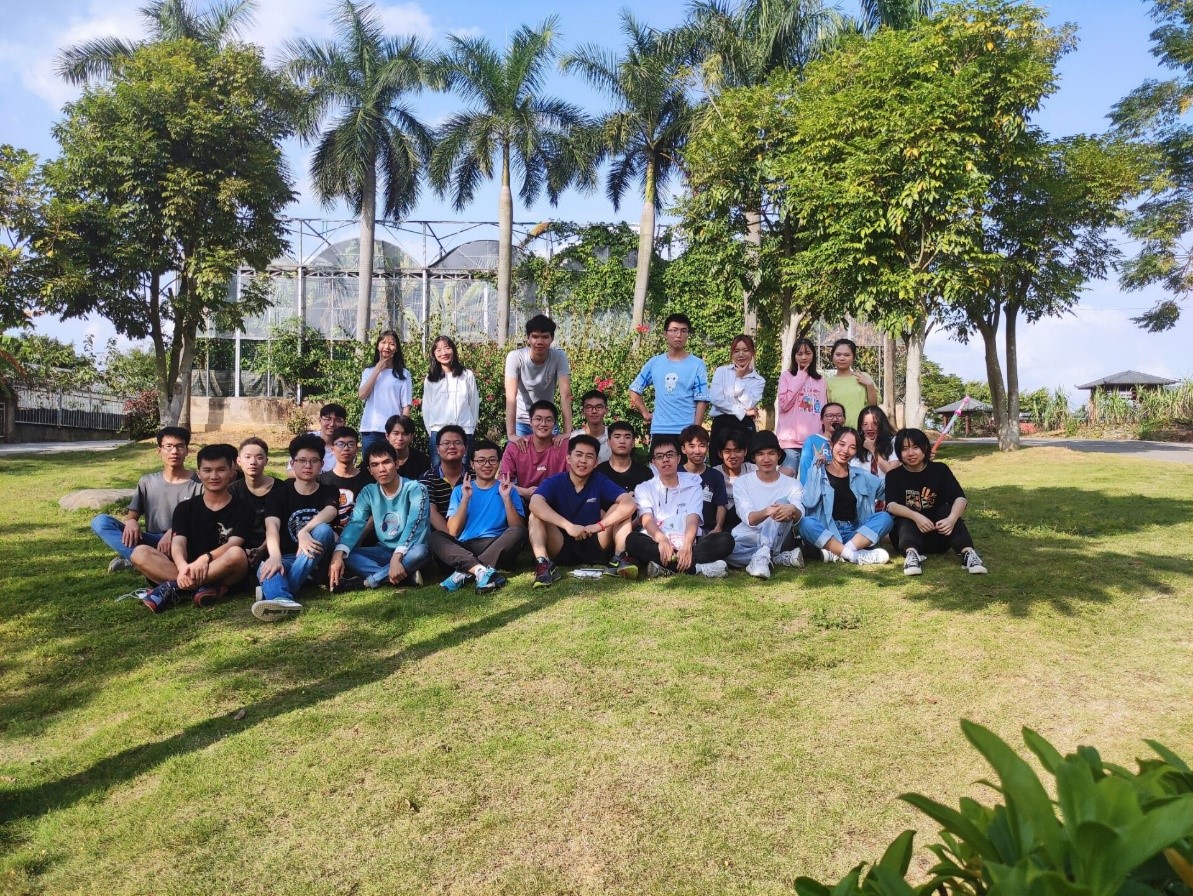 3003新葡的京集团网址应化专业2018级2班近半数学生考研成功