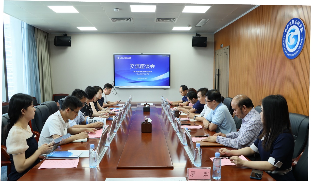 3003新葡的京集团网址领导率队走访用人单位